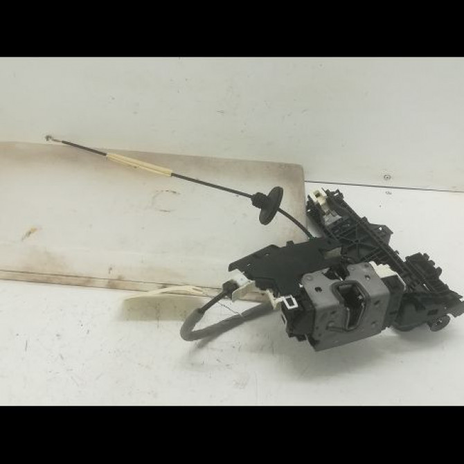 Serrure porte avd occasion MERCEDES CLASSE E IV Phase 1 03-2009->11-2012 E 350 CDI 231ch 2047203035 1