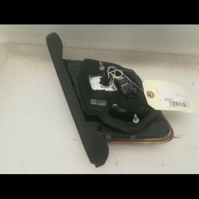 Feu arrière intérieur droit occasion MERCEDES CLASSE E IV Phase 1 03-2009->11-2012 E 350 CDI 231ch 2079063800 2