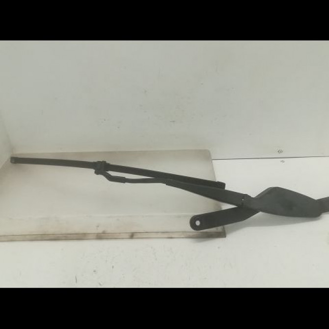 Bras essuie-glace avant droit occasion MERCEDES CLASSE E IV Phase 1 03-2009->11-2012 E 350 CDI 231ch 2078200044 1