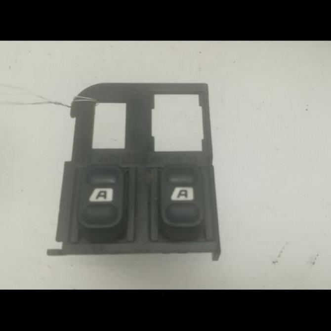 Commande lève-glace porte avant gauche occasion CITROEN XANTIA Phase 1 03-1993->06-1998 2.0i 16v 1