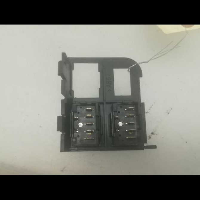 Commande lève-glace porte avant gauche occasion CITROEN XANTIA Phase 1 03-1993->06-1998 2.0i 16v 2