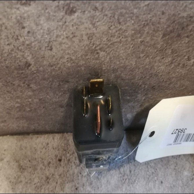 Boitier de préchauffage occasion FORD FIESTA III Phase 1 03-1989->01-1994 1.8 D 2