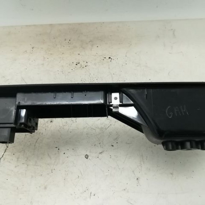 Commande lève-glace porte avant droite occasion RENAULT MEGANE III Phase 3 10-2013->... 1.6 DCI 130ch 2