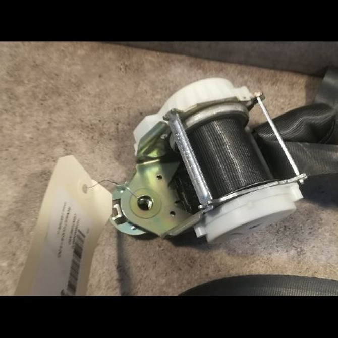 Ceinture arrière droite occasion RENAULT CLIO III phase 2 ESTATE 03-2009->12-2014 1.5 DCI 75ch 8200838238 2