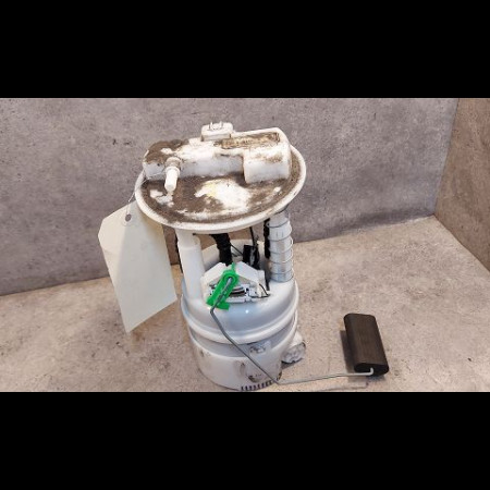 Pompe à carburant immergée occasion RENAULT TWINGO II Phase 1 06-2007->11-2011 1.2i 16v 75ch 8200368239