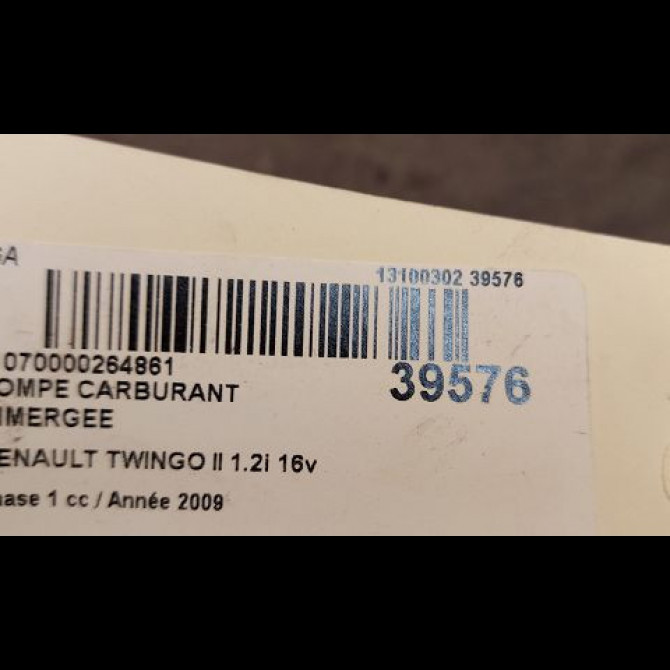 Pompe à carburant immergée occasion RENAULT TWINGO II Phase 1 06-2007->11-2011 1.2i 16v 75ch 8200368239 3
