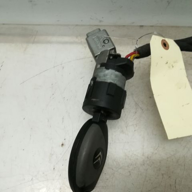 Antivol de direction occasion CITROEN C8 Phase 1 06-2002->... 2.2 HDi 16v 130ch 4162Y2 3