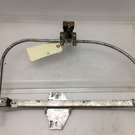 Mecanisme leve-glace arrière droit occasion RENAULT CLIO I Phase 3 03-1996->08-1998 1.2 7700799422