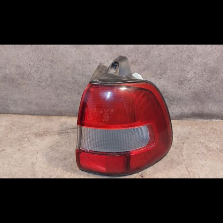 Feu arrière droit occasion SUZUKI BALENO Phase 1 10-1996->02-2002 1.9 TD