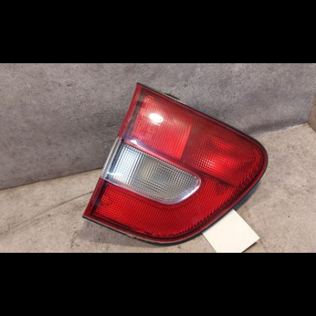 Feu arrière interieur gauche occasion SUZUKI BALENO Phase 1 10-1996->02-2002 1.9 TD