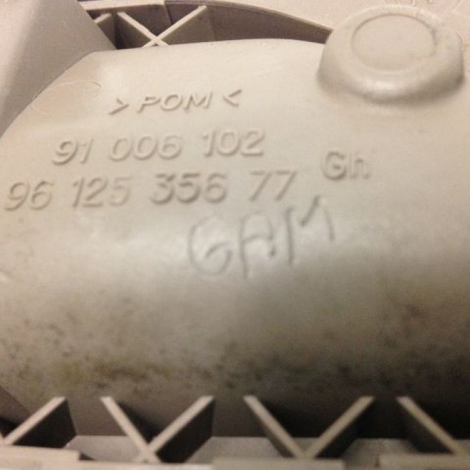 Poignee int porte arg occasion PEUGEOT 306 Phase 1 09-1994->03-1997 1.4i 75ch 914366 3