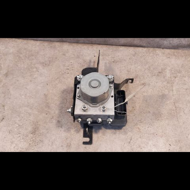 Unité hydraulique ABS occasion BOLLORE BLUECAR Phase 1 01-2011->... ELEC 2