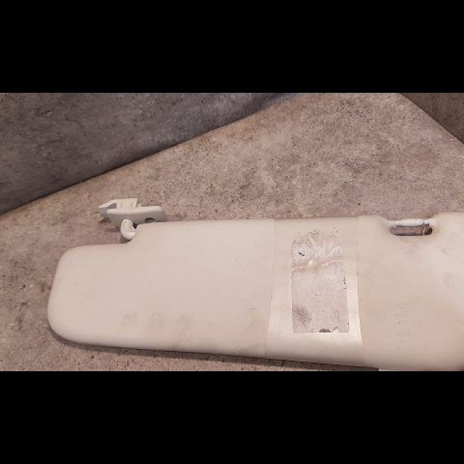 Pare-soleil gauche occasion FIAT 500 II 500 II Phase 1 2007-07-01->2016-03-31 1.3 D MULTIJET 16v 75ch 735643362 1