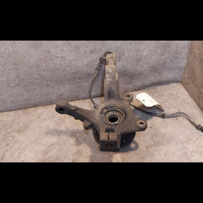 Moyeu avg occasion DACIA LOGAN I Phase 2 07-2008->12-2012 402102977R 2