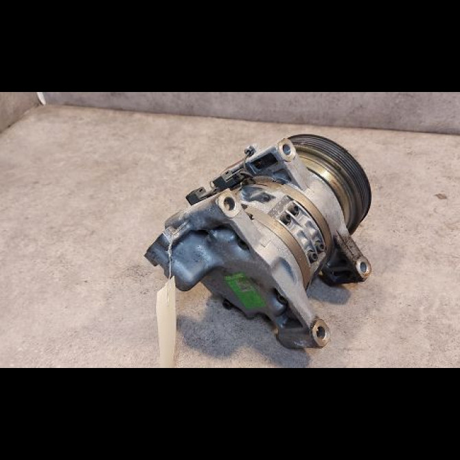 Compresseur air conditionne occasion NISSAN MICRA II Phase 1 10-1992->09-1996 9260067B07 2