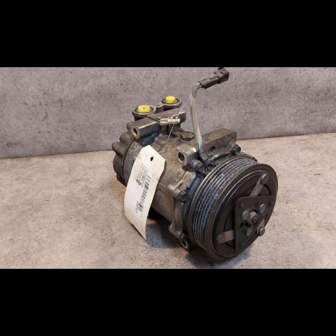 Compresseur air conditionne occasion FORD FIESTA V Phase 1 09-2002->10-2005 1.6 TDCI 1334194 1