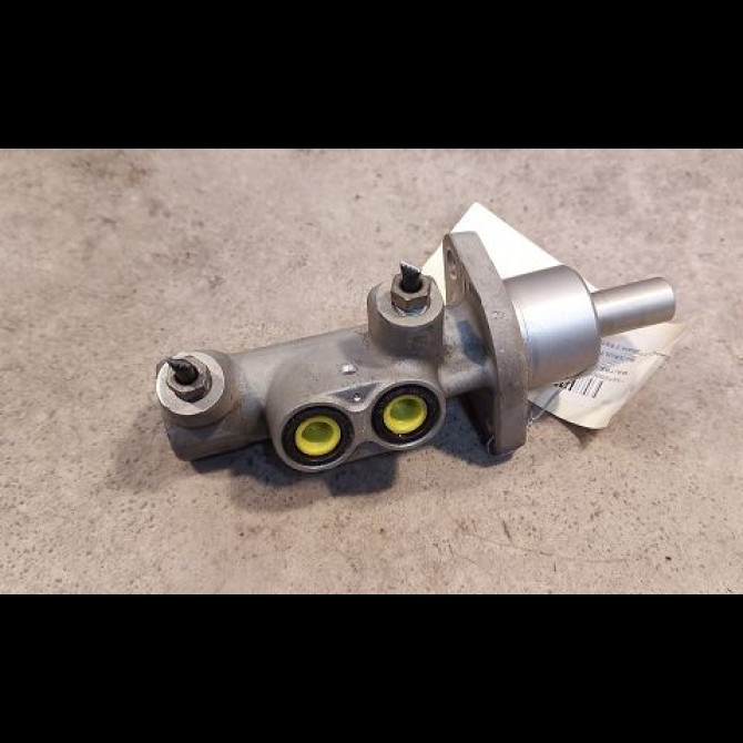 Maitre cylindre occasion RENAULT CLIO III phase 2 ESTATE 03-2009->12-2014 1.5 DCI 85ch 7701208398 1