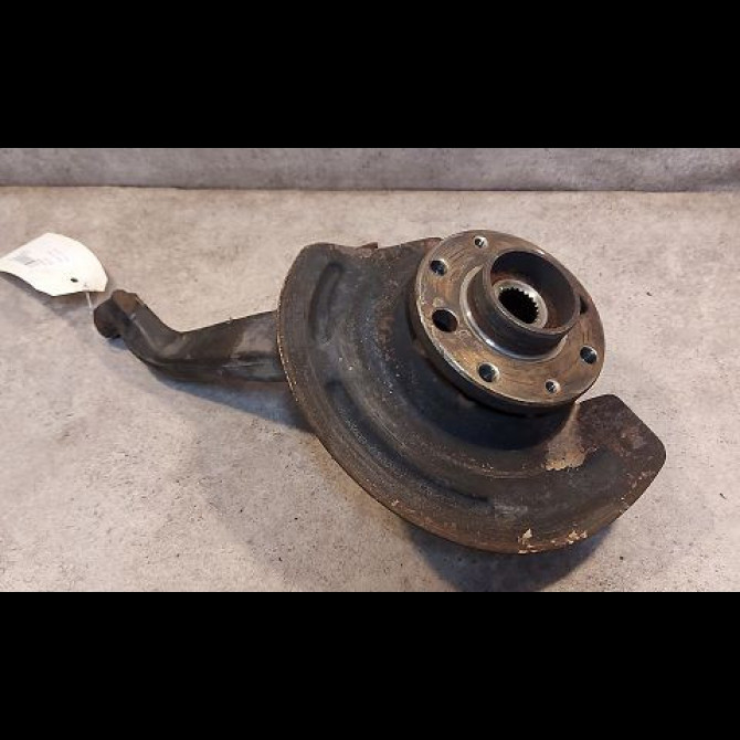 Moyeu avd occasion RENAULT 25 Phase 2 07-1988->06-1992 TURBO D 7700715149 1