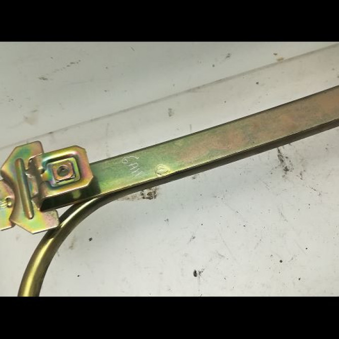 Mecanisme leve-glace arrière droit occasion RENAULT CLIO I Phase 1 06-1990->03-1994 1.2 7700799422 2