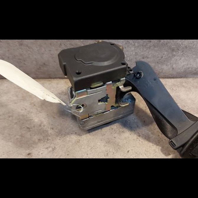 Ceinture arrière droite occasion VOLKSWAGEN PASSAT IV Phase 2 10-2000->03-2005 1.9 TDI 100ch 3B5857806DRLS 3