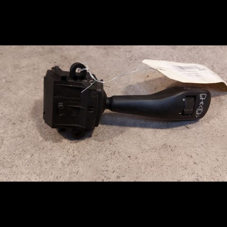 Commande essuie glace occasion B.M.W. SERIE 3 IV Phase 2 09-2001->03-2005 320d