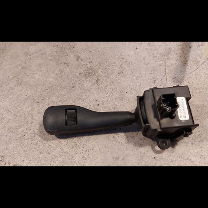 Commande essuie glace occasion B.M.W. SERIE 3 IV Phase 2 09-2001->03-2005 320d 2