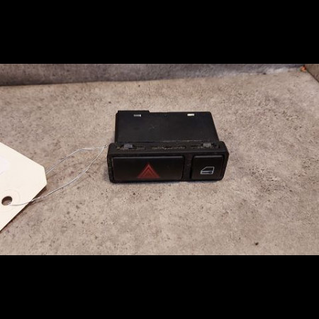 Bouton de warning occasion B.M.W. SERIE 3 IV Phase 2 09-2001->03-2005 320d