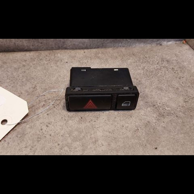 Bouton de warning occasion B.M.W. SERIE 3 IV Phase 2 09-2001->03-2005 320d 1