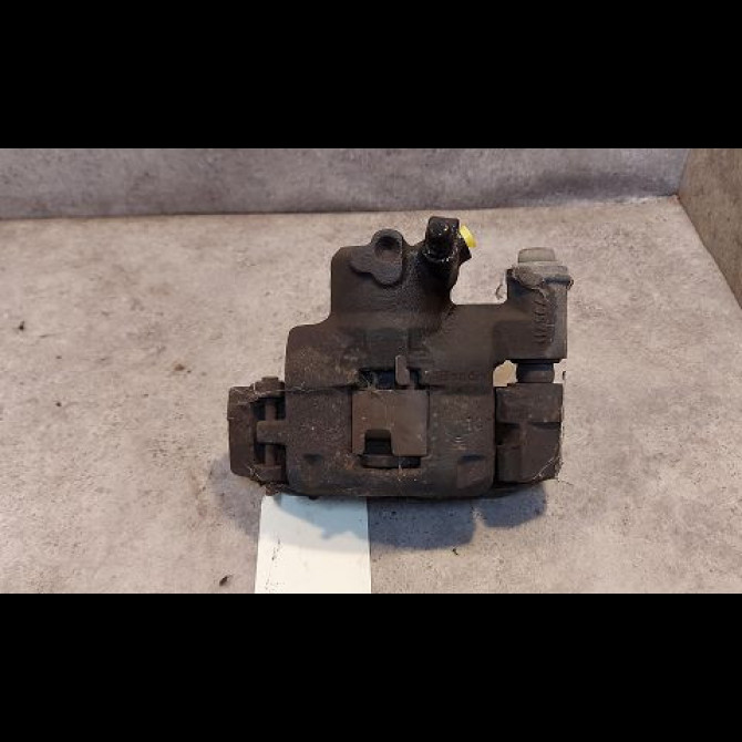 Etrier de frein avant gauche occasion FIAT PUNTO II Phase 1 10-1999->05-2003 1.2i 60ch 9946103 1