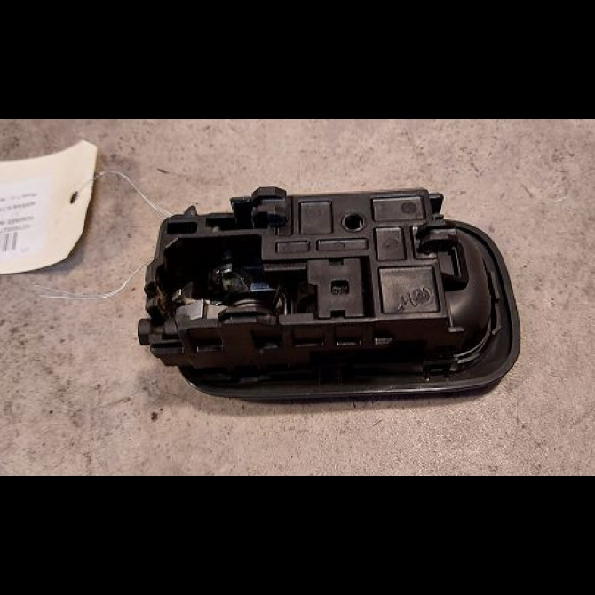 Poignee int porte avd occasion NISSAN X-TRAIL I Phase 1 07-2001->12-2003 2.2 VDI 114ch 806708H602 2