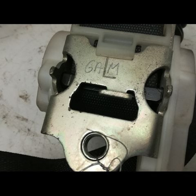 Ceinture arrière gauche occasion OPEL VECTRA III Phase 1 06-2002->10-2005 2.2 DTI 16v 125ch 24467052 2