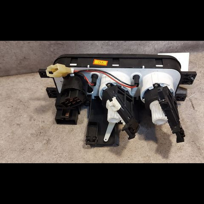 Commande de chauffage occasion DAEWOO MATIZ I phase 2 01-2001->12-2004 0.8i 52ch 96314867 2