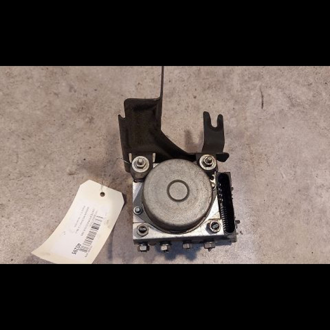 Unité hydraulique ABS occasion NISSAN MICRA III Phase 3 11-2007->11-2010 1.2i 65ch 2