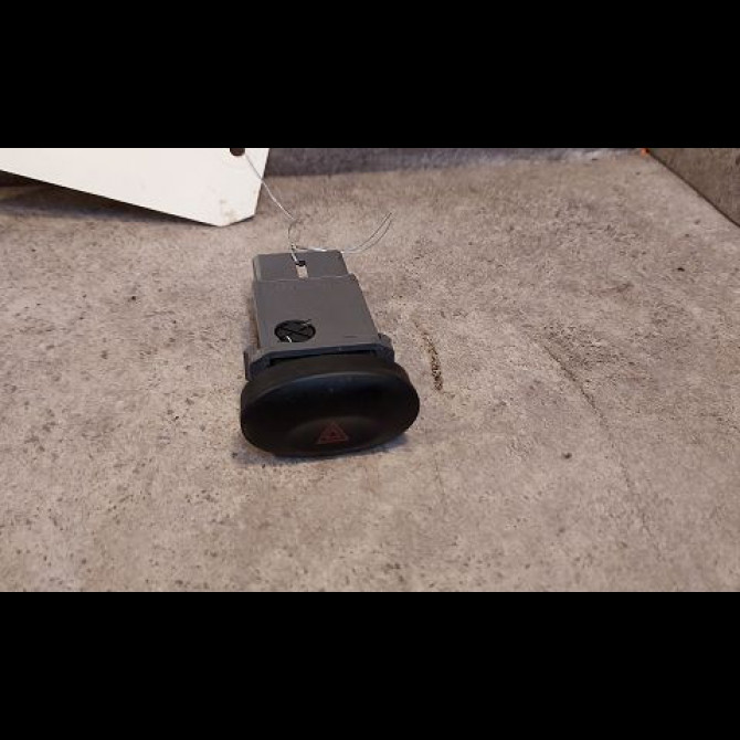 Bouton de warning occasion DAEWOO MATIZ I phase 2 01-2001->12-2004 0.8i 52ch 96507984 1