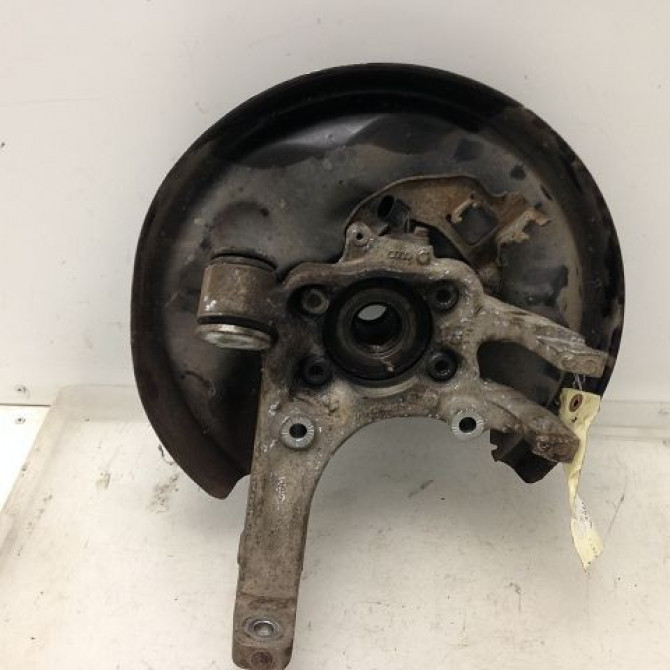 Moyeu ard occasion AUDI A8 I Phase 1 09-1994->02-1999 4E0598625 2