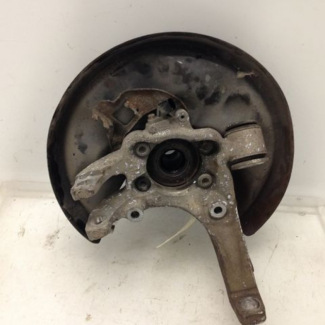 Moyeu arg occasion AUDI A8 I Phase 1 09-1994->02-1999 4E0598625 2