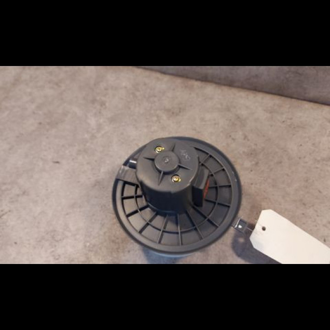 Ventilateur de chauffage occasion DAEWOO MATIZ I phase 2 01-2001->12-2004 0.8i 52ch 96279352 2