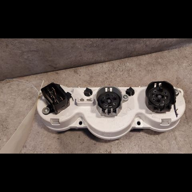 Commande de chauffage occasion FORD FOCUS I Phase 1 10-1998->09-2004 1.8 TDDI 90ch 2