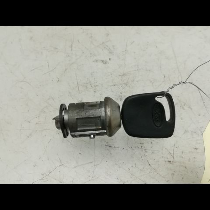 Antivol de direction occasion FORD FIESTA IV Phase 2 09-1999->09-2002 1.8 D 1022183 1