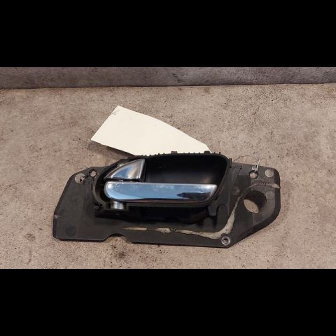 Poignee int porte avg occasion PEUGEOT 607 Phase 1 11-1999->09-2004 2.2 HDI 9329EZ 1