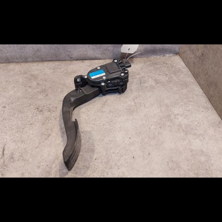 Potentiometre accelerateur occasion RENAULT TWINGO II Phase 2 12-2011->12-2014 1.2i 16v 75ch