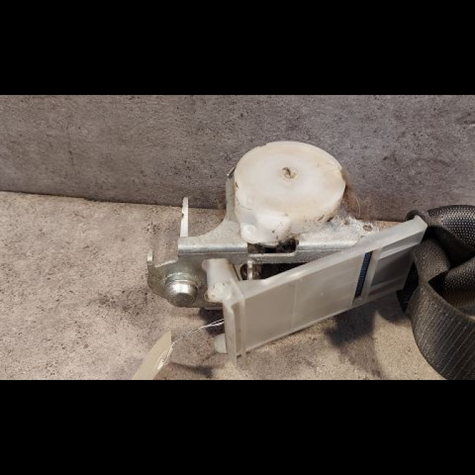 Ceinture avant gauche occasion OPEL VECTRA III Phase 1 06-2002->10-2005 2.2 DTI 16v 125ch 13132218 3