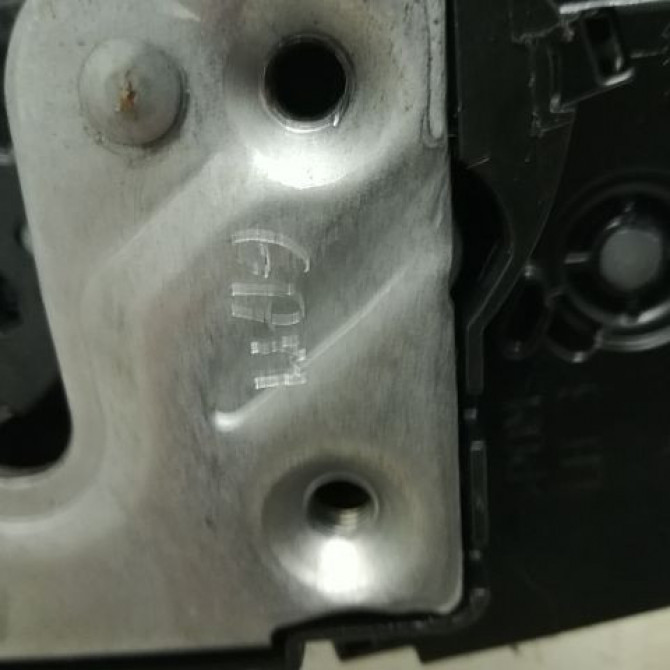 Serrure porte arg occasion RENAULT CAPTUR Phase 1 02-2013->... 1.2i 118 16V 805034742R 3