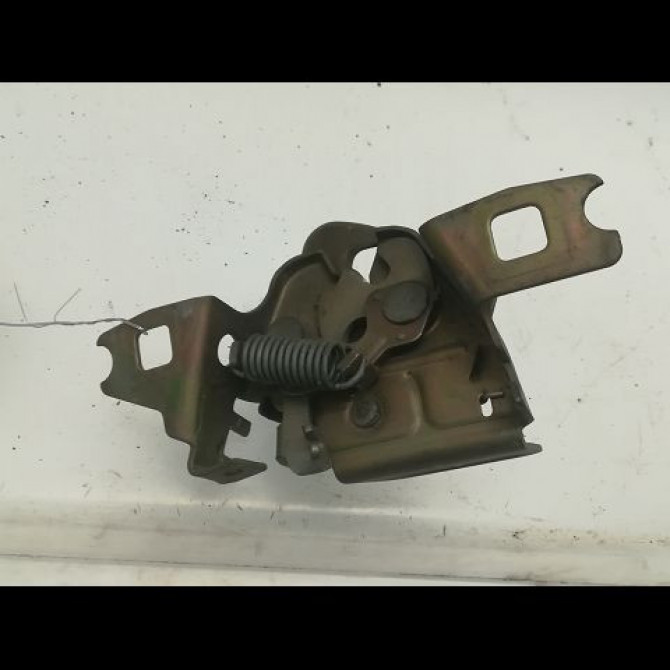 Serrure capot occasion VOLKSWAGEN GOLF III Phase 1 01-1992->12-1997 1.9 TDI 90ch 1H0823509B 2