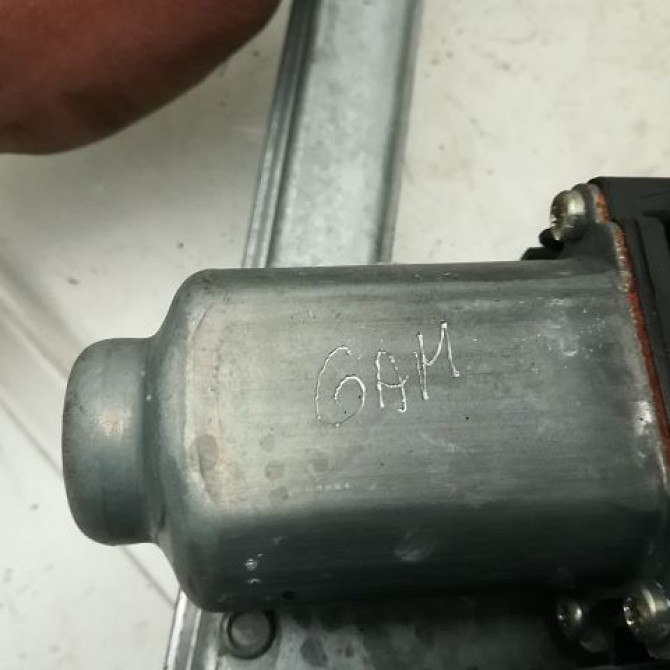 Mecanisme+moteur leve-glace ard occasion PEUGEOT 307 Phase 1 04-2001->06-2005 2.0 HDI 110ch 9224A4 4