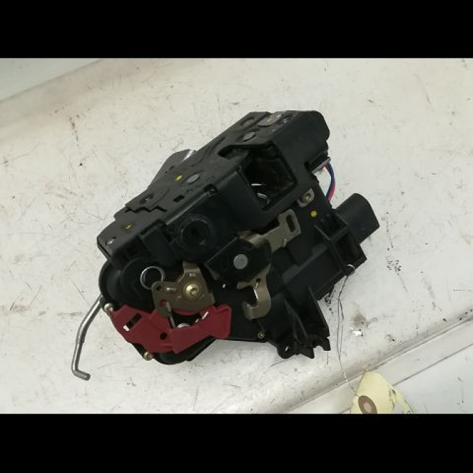 Serrure porte ard occasion AUDI A4 II Phase 1 01-2001->11-2004 1.9 TDi 101ch 8E0839016C 1