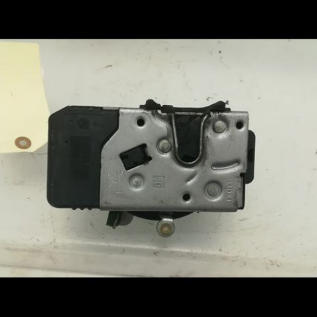 Serrure porte avg occasion OPEL CORSA III Phase 1 10-2000->08-2003 1.7 DI 16v 13154791