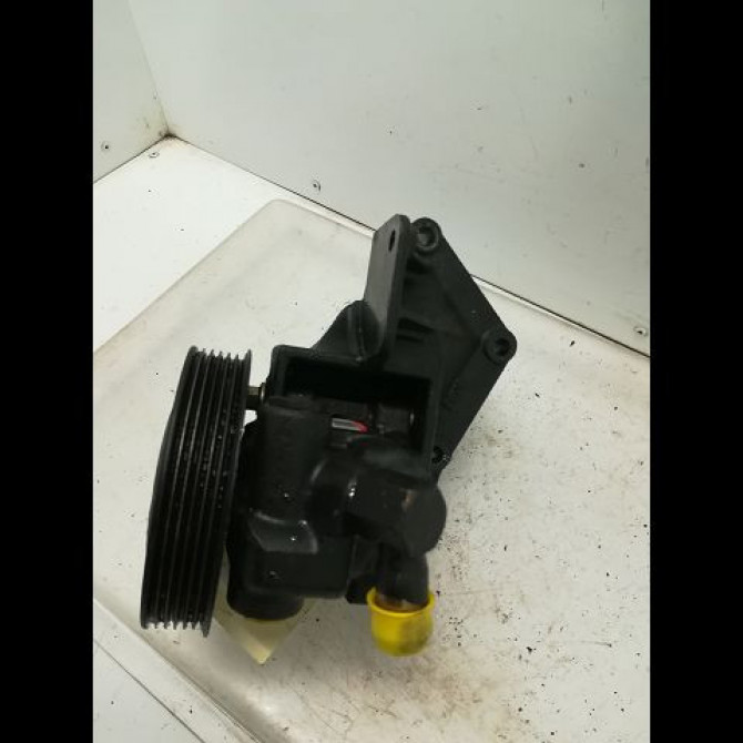 Pompe direction assistee occasion FORD FIESTA IV Phase 2 09-1999->09-2002 1.4i 1