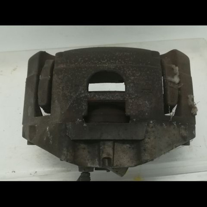 Etrier de frein avant droit occasion AUDI A8 I Phase 1 09-1994->02-1999 4F0615124 3