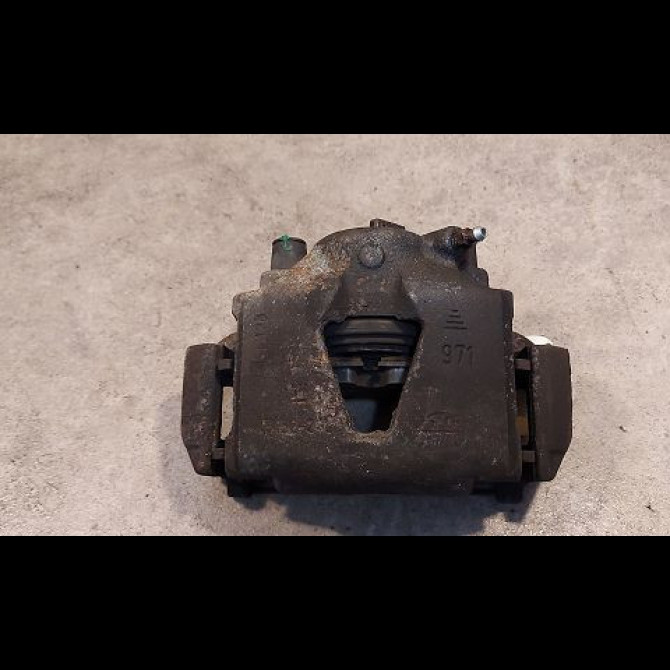 Etrier de frein avant gauche occasion OPEL VECTRA II Phase 1 11-1995->02-1999 1.6i 16v 90487042 1